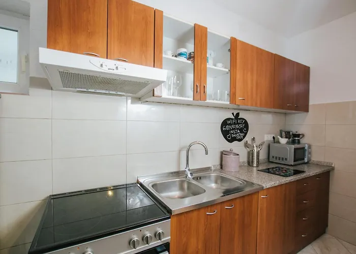 With Parking Space - 25102 Apartment