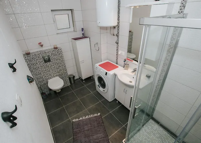 Apartment With Parking Space - 25102