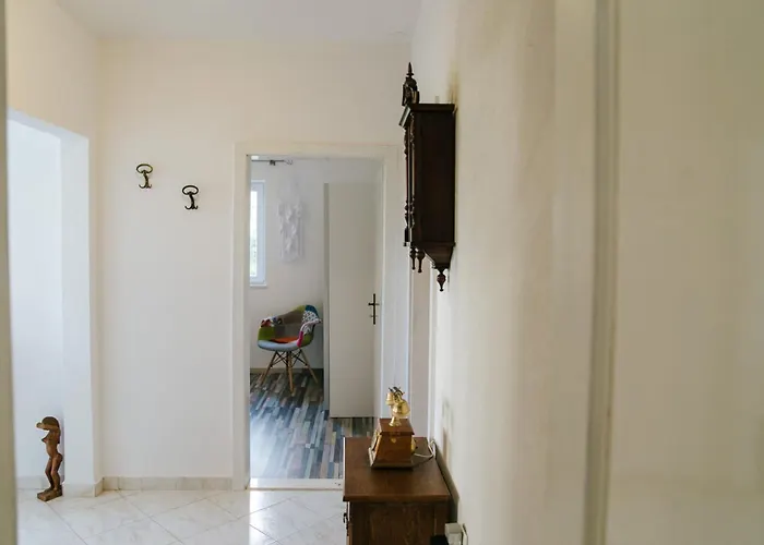 With Parking Space - 25102 Trogir