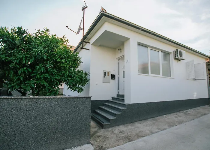 With Parking Space - 25102 * Trogir